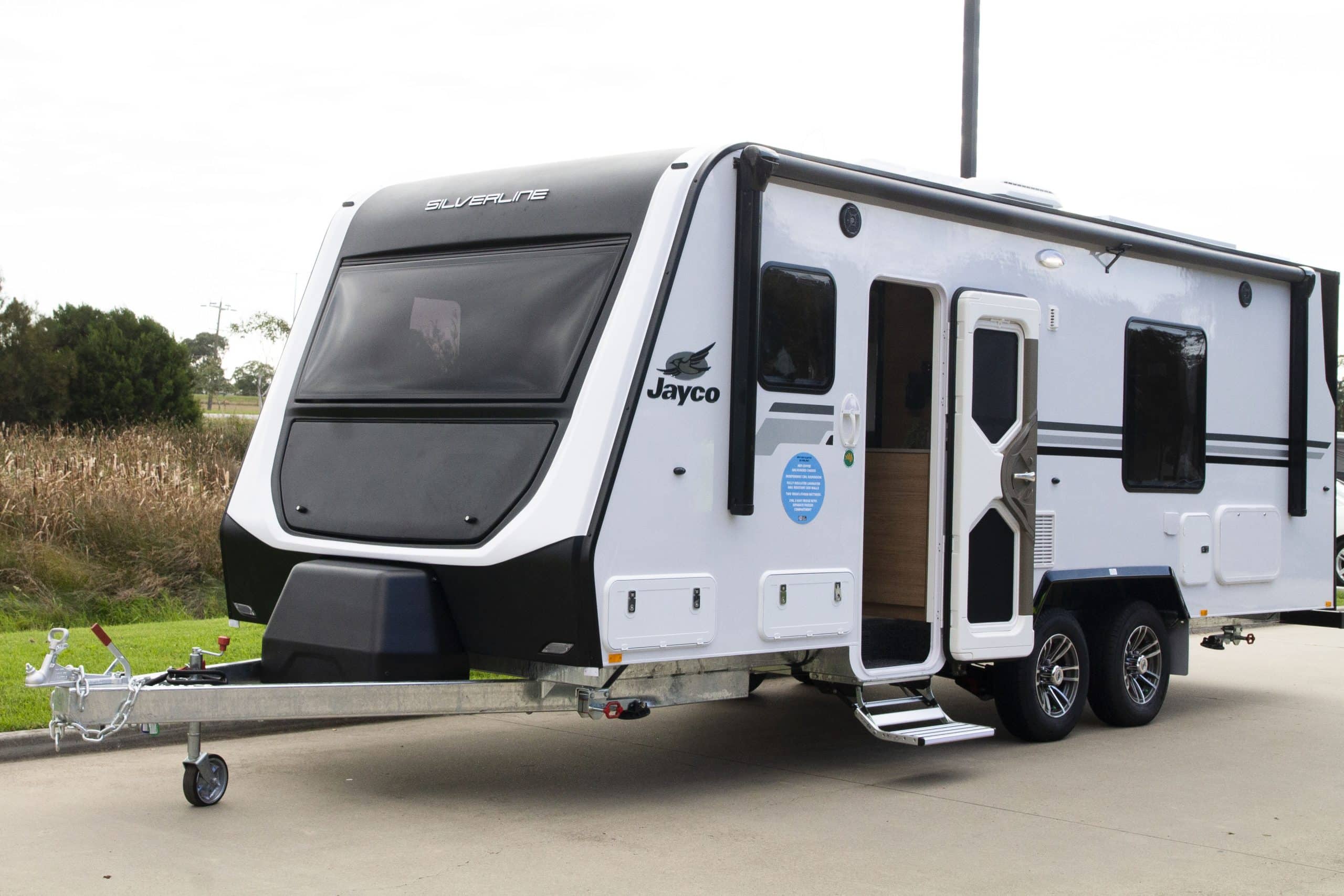 SHOWGOERS REFINE JAYCO’S 2023 SILVERLINE STUNNER